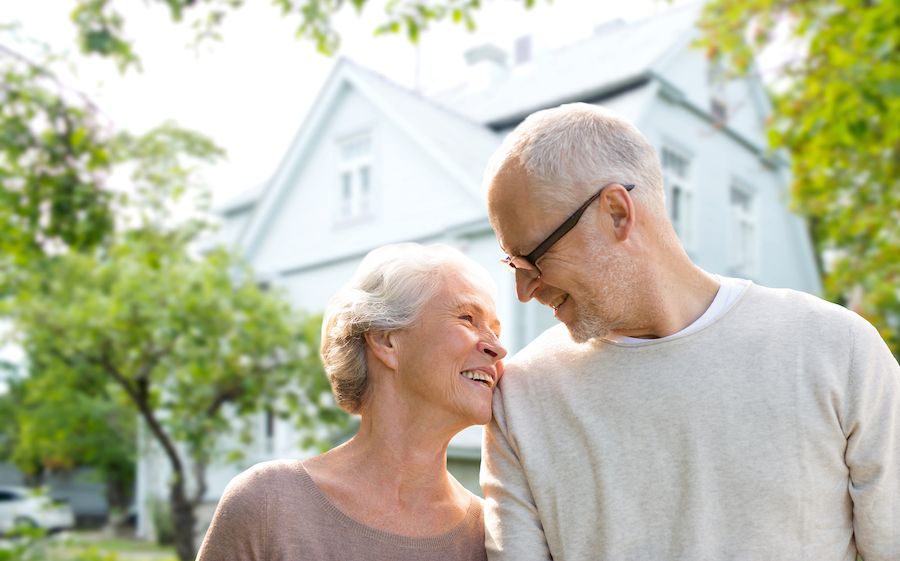 What are the Advantages of a Reverse Mortgage?