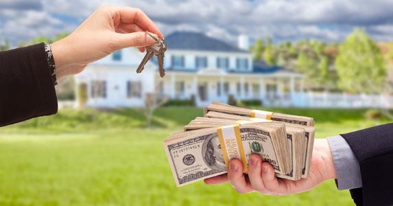 How does a bridge loan work when buying a house?
