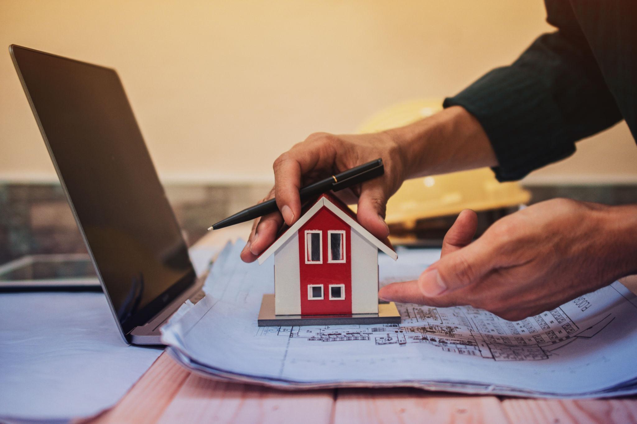 Smart Ways to Use a HELOC for Home Renovations and Investments